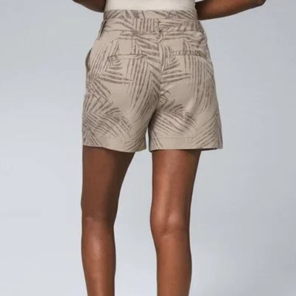 White House Black Market NWT WHBM Taupe Terrain Morel Palm Leaf Tropical Shorts - Picture 2 of 10
